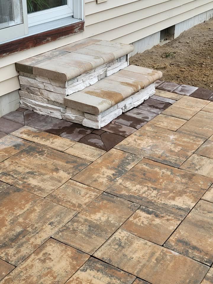 Professional hardscaping - custom paver patio installation